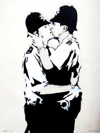 Grupo Erik Brandalised Bobbies Kissing Art Print 30x40cm | Yourdecoration.co.uk