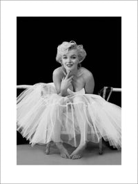 Pyramid Marilyn Monroe Ballerina Art Print 60x80cm | Yourdecoration.co.uk