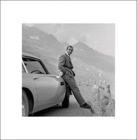 Pyramid James Bond Aston Martin Art Print 40x40cm | Yourdecoration.co.uk